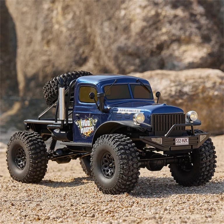 Camion RC tout-terrain 4