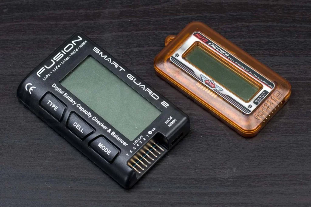 Comment recharger les batteries des voitures télécommandées ? | VTTT