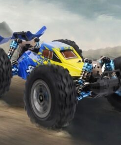 la Voiture Télécommandée Brushless SpeedX Rock Crawler sur une piste